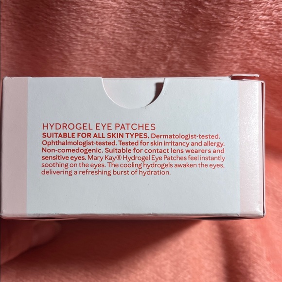 Mary Kay Pink Hydrogel Eye Patches - Picture 3 of 8
